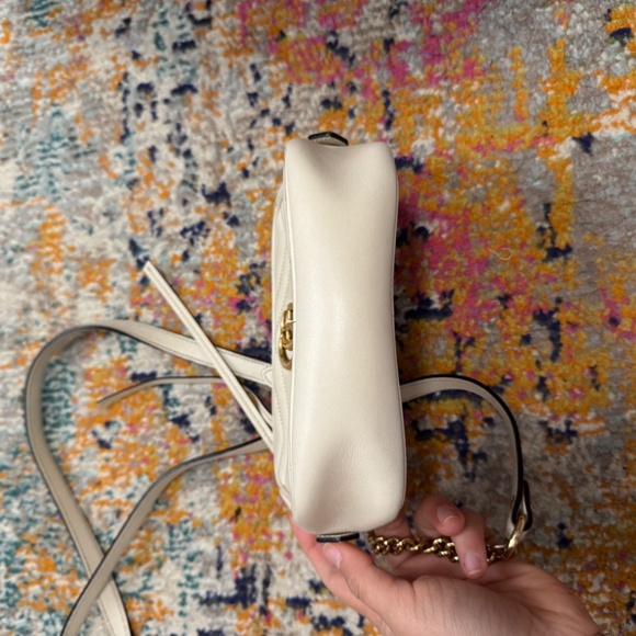 Gucci Calfskin Matelasse Mini GG Marmont Chain Shoulder Bag White - Picture 14 of 16